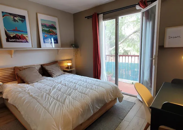 Apartament Lumineux Avec Vue Sur Saint-Raphaël